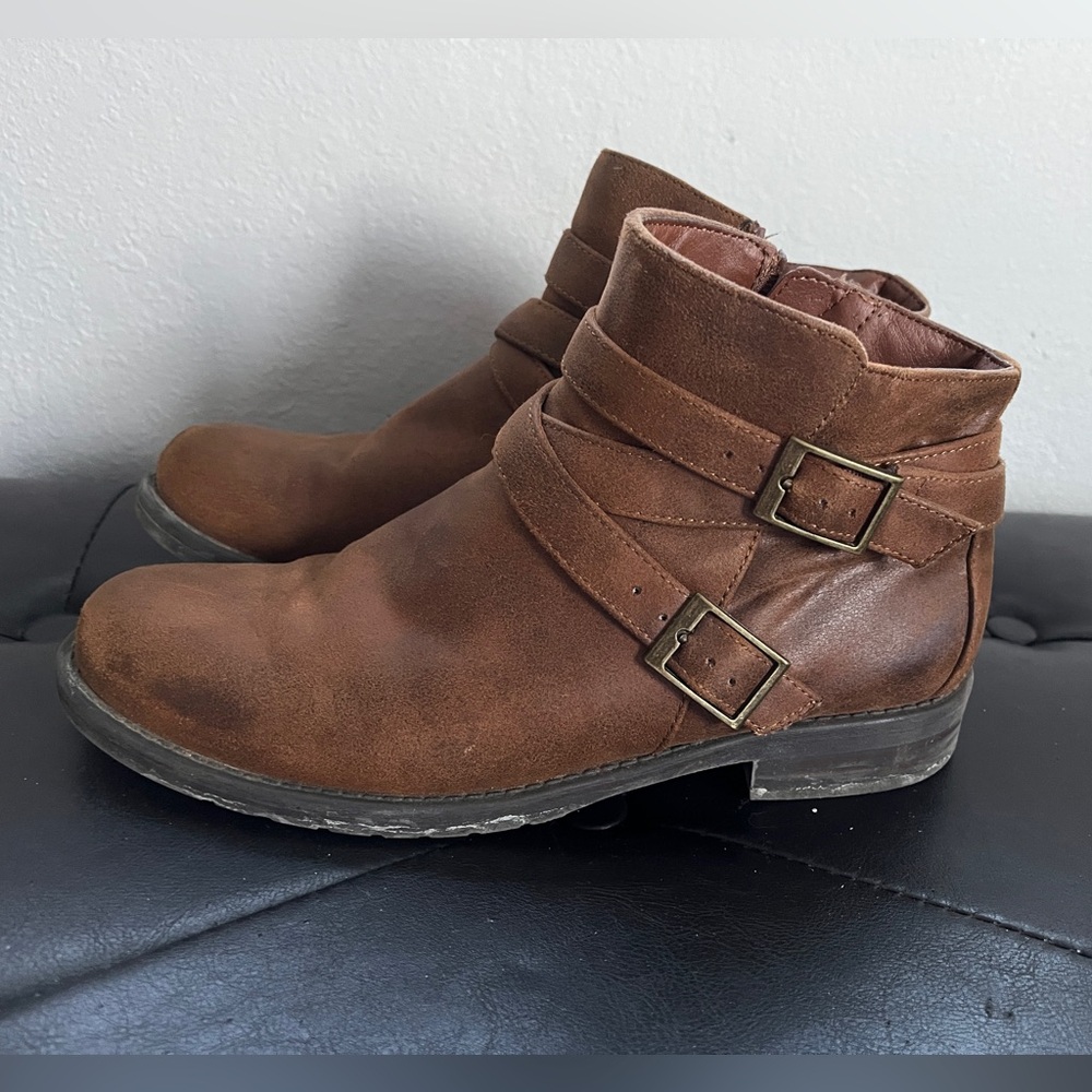 Women’s brown ankle bootie gnw cynthia